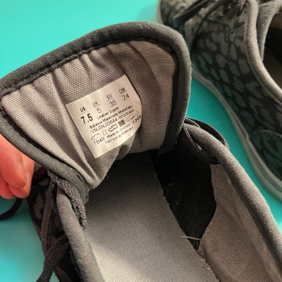 Vans Leopard Cheetah Gray on Black - Women’s 7.5 - Picture 2 of 8